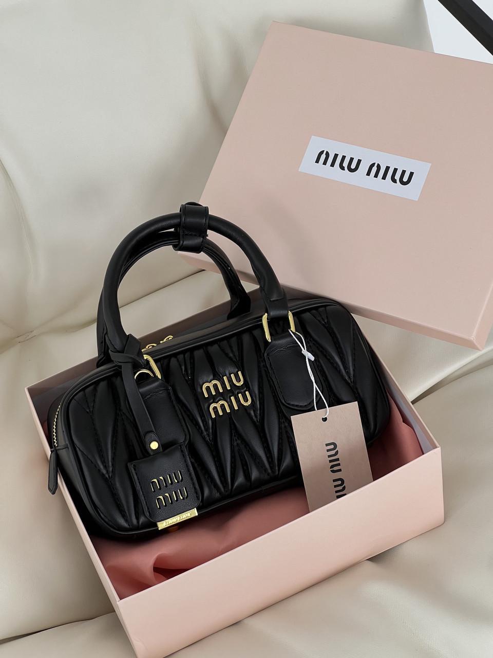 Сумка женская Miu Miu Arcadie Matelassé кросс боди Черный (2655471462) Сумка женская Miu Miu Arcadie Matelassé кросс боди Черный (2655471462)