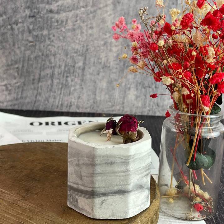 Ароматическая соевая свеча с розой