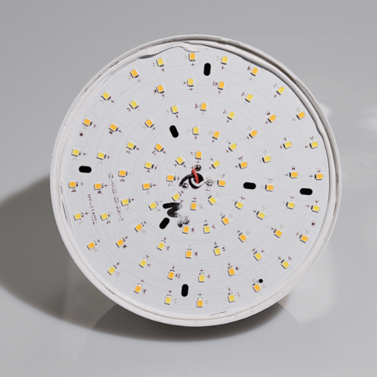 Светодиодная LED лампа 100W E27 3200–5500K с пультом для софтбокса - фото 5