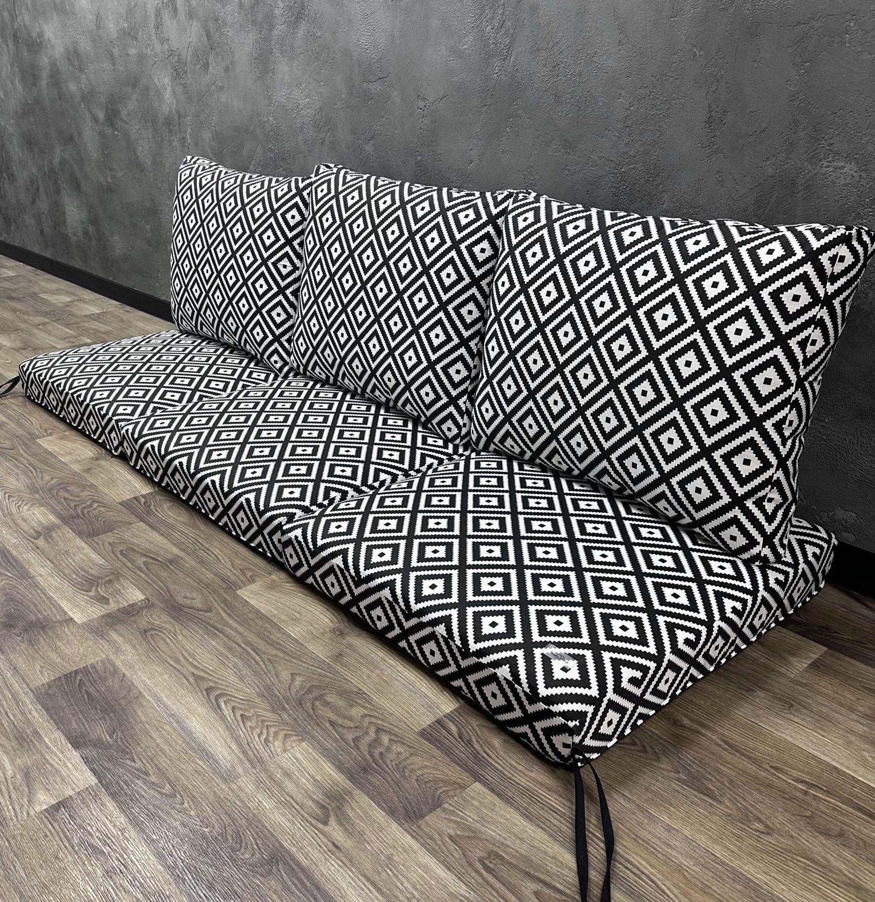 Комплект матрас Comfort Home Facets с подушками на поддоны/качели/каркасы/садовая мебель 120х60х40х8 см