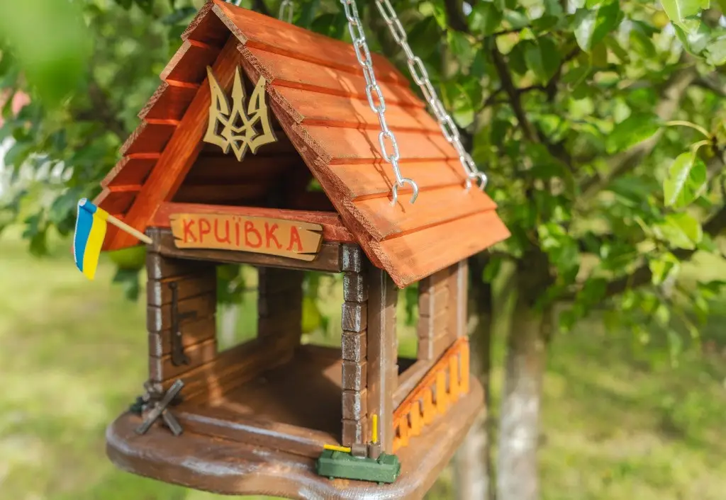 Кормушка для птиц подвесная Криевка ( КТ-004/1) - фото 7 Кормушка для птиц подвесная Криевка ( КТ-004/1) - фото 7