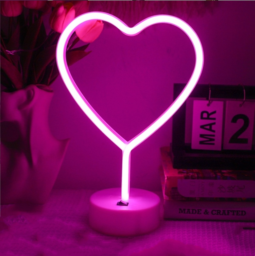 Світильник декоративний настільний неоновий Love батарейках/USB 30х20 см Рожевий (3032221358) Світильник декоративний настільний неоновий Love батарейках/USB 30х20 см Рожевий (3032221358)