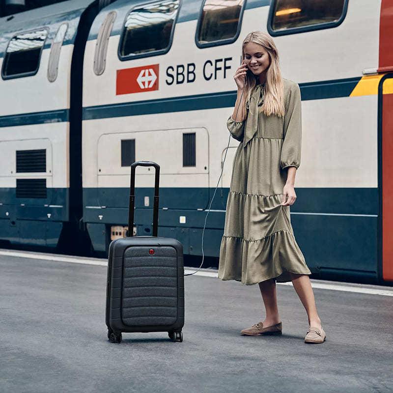 Валіза на 4-х колесах Wenger Syntry 14" 36 л Black (610163) - фото 14 Валіза на 4-х колесах Wenger Syntry 14" 36 л Black (610163) - фото 14