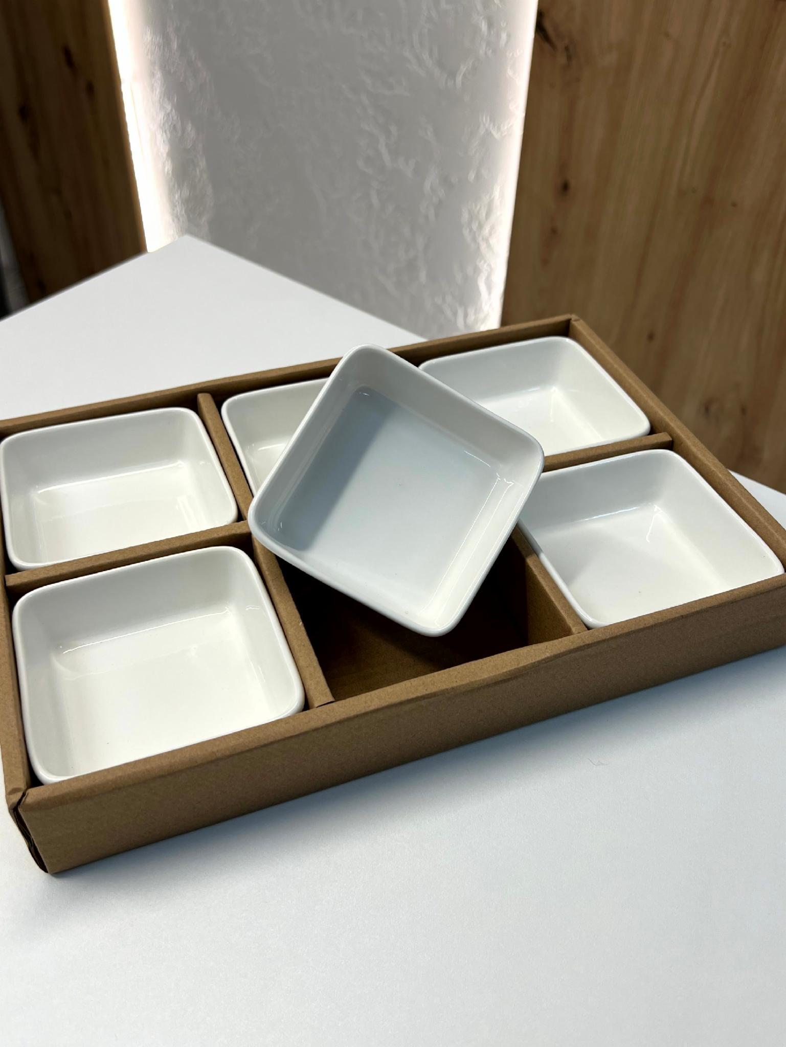 Набір соусників порцелянових Квадрат Класика 8,5х8,5 см 6 шт. Набір соусників порцелянових Квадрат Класика 8,5х8,5 см 6 шт.