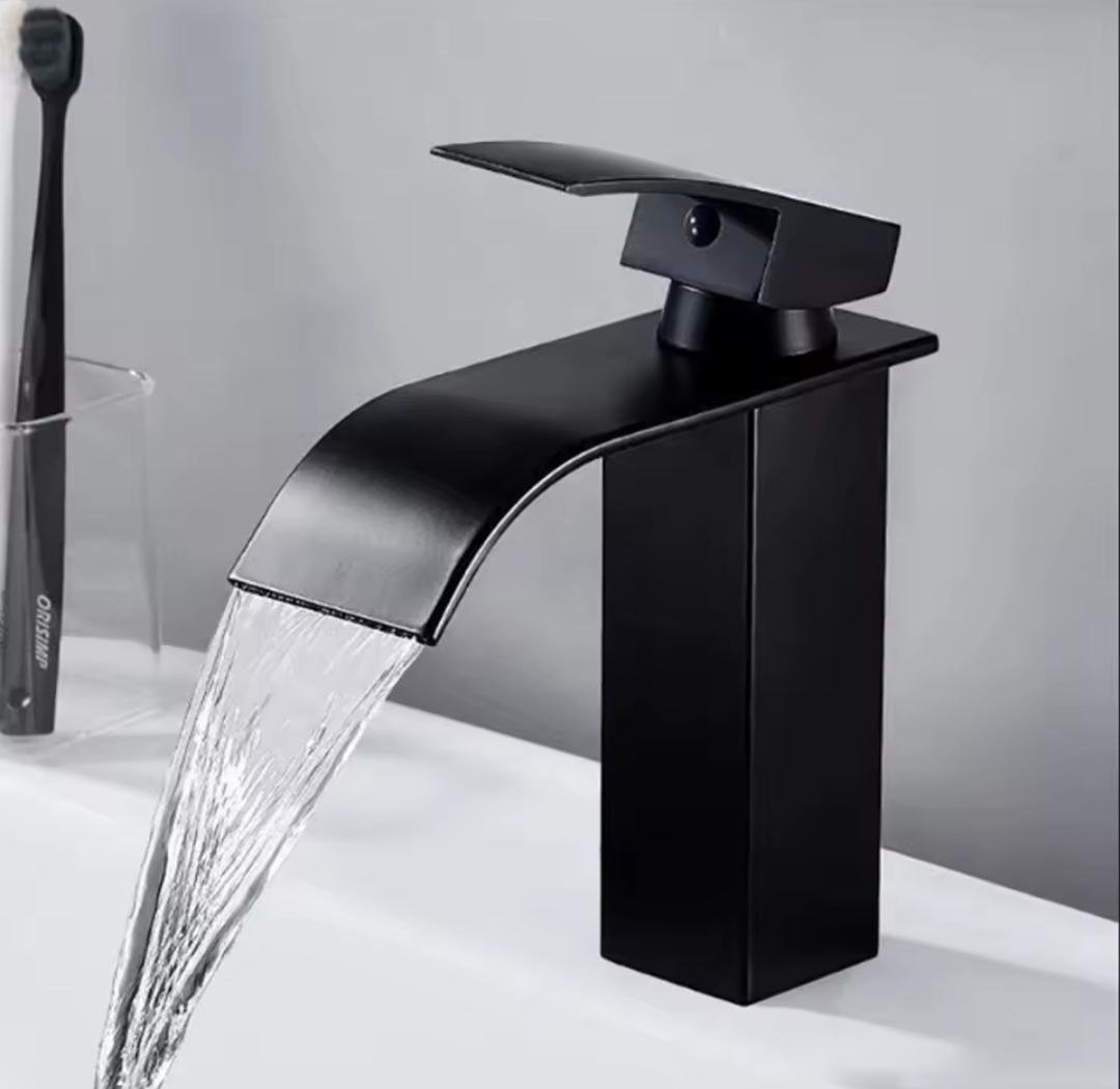 Смеситель для умывальника каскадный однорычажный Matte Black Edition Черный матовый - фото 7 Смеситель для умывальника каскадный однорычажный Matte Black Edition Черный матовый - фото 7
