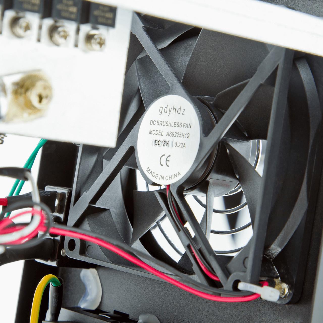 ИБП LogicPower LPY-B-PSW-1000VA+ 700Вт 10A/20A с правильной синусоидой 12В - фото 5