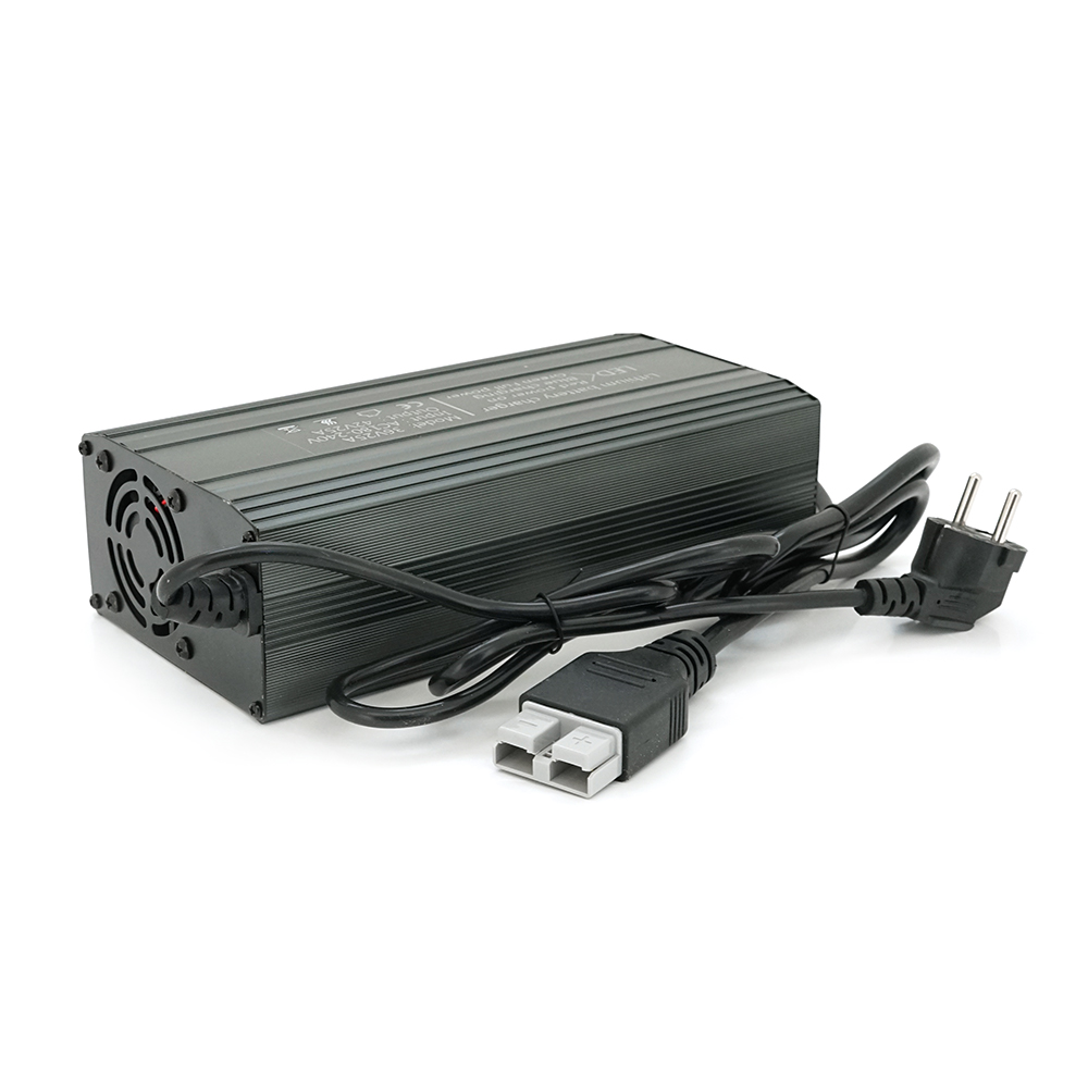 Зарядний пристрій для електротранспорту VOLTRONIC LiFePO4 36V 20-25A (26483638)