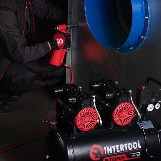 Пистолет заклепочный пневматический в кейсе с аксессуарами - фото 13 Пистолет заклепочный пневматический в кейсе с аксессуарами - фото 13