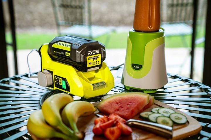 Инвертор RYOBI MAX POWER RY36BI300A-0 36В 220В 300 Вт (iz15722) - фото 7