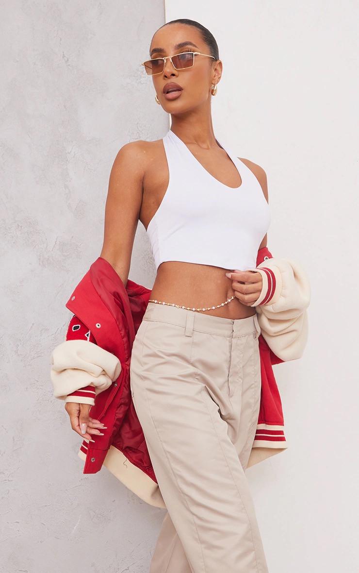 Топ женский базовый PrettyLittleThing облегающий с круглым вырезом S Белый - фото 4 Топ женский базовый PrettyLittleThing облегающий с круглым вырезом S Белый - фото 4