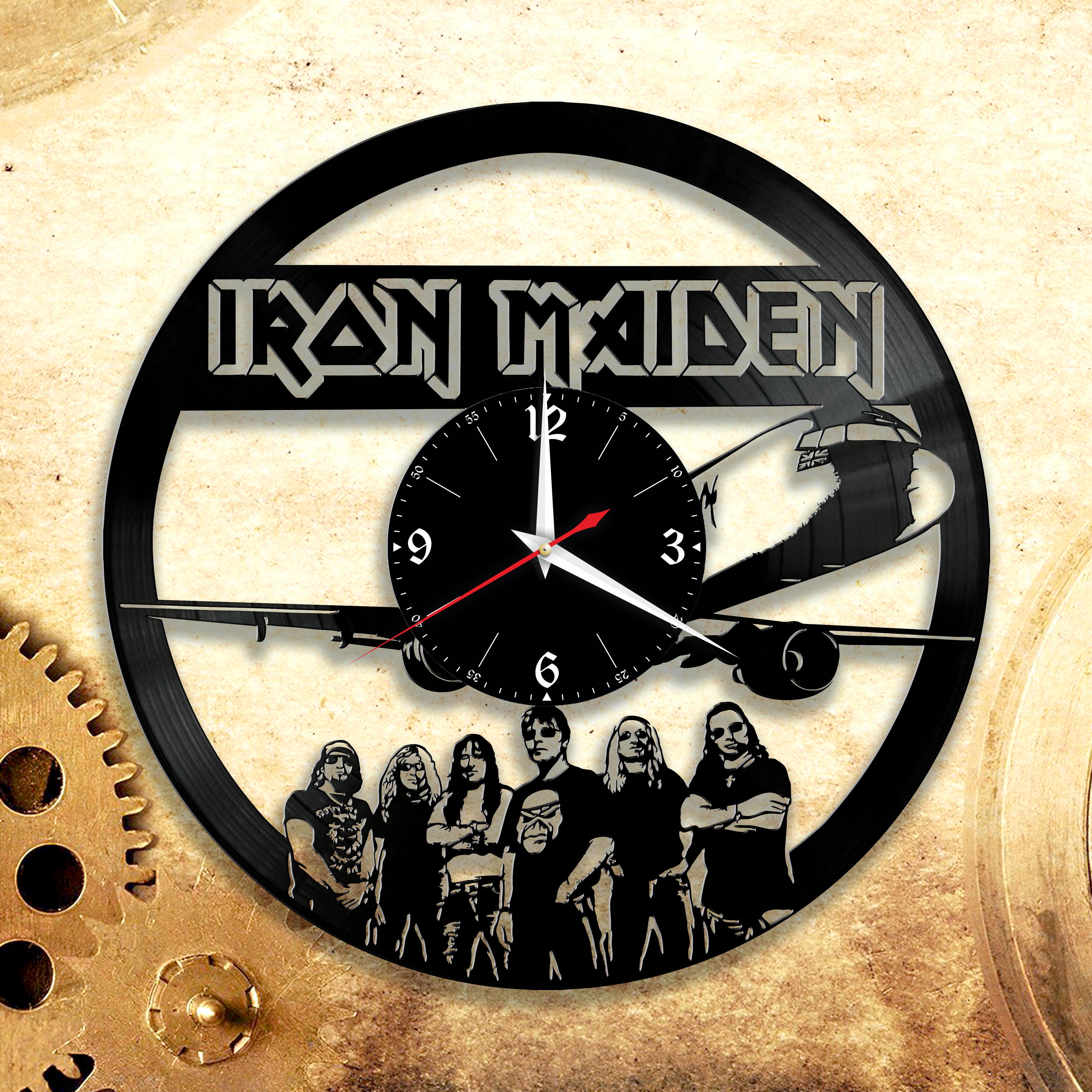 Часы настенные группа Iron Maiden 3280 из виниловой пластинки