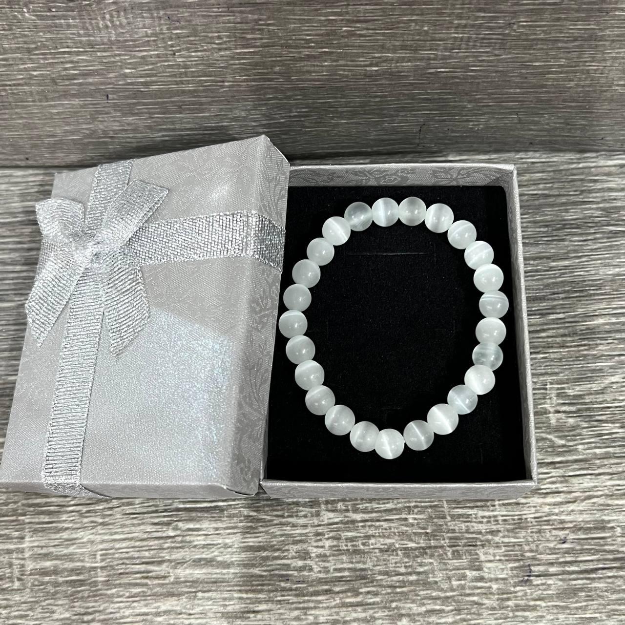 Браслет из натурального камня Кошачий глаз круглые бусины длина обхвата 18 см стрейч в коробочке (12987)