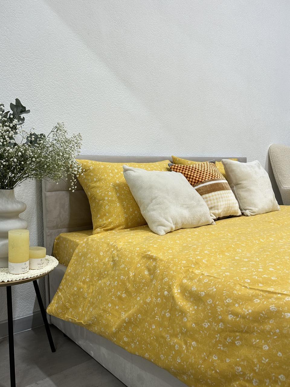 Комплект постільної білизни Ecotton Квітка двоспальний 180х215 см Жовтий (250951)