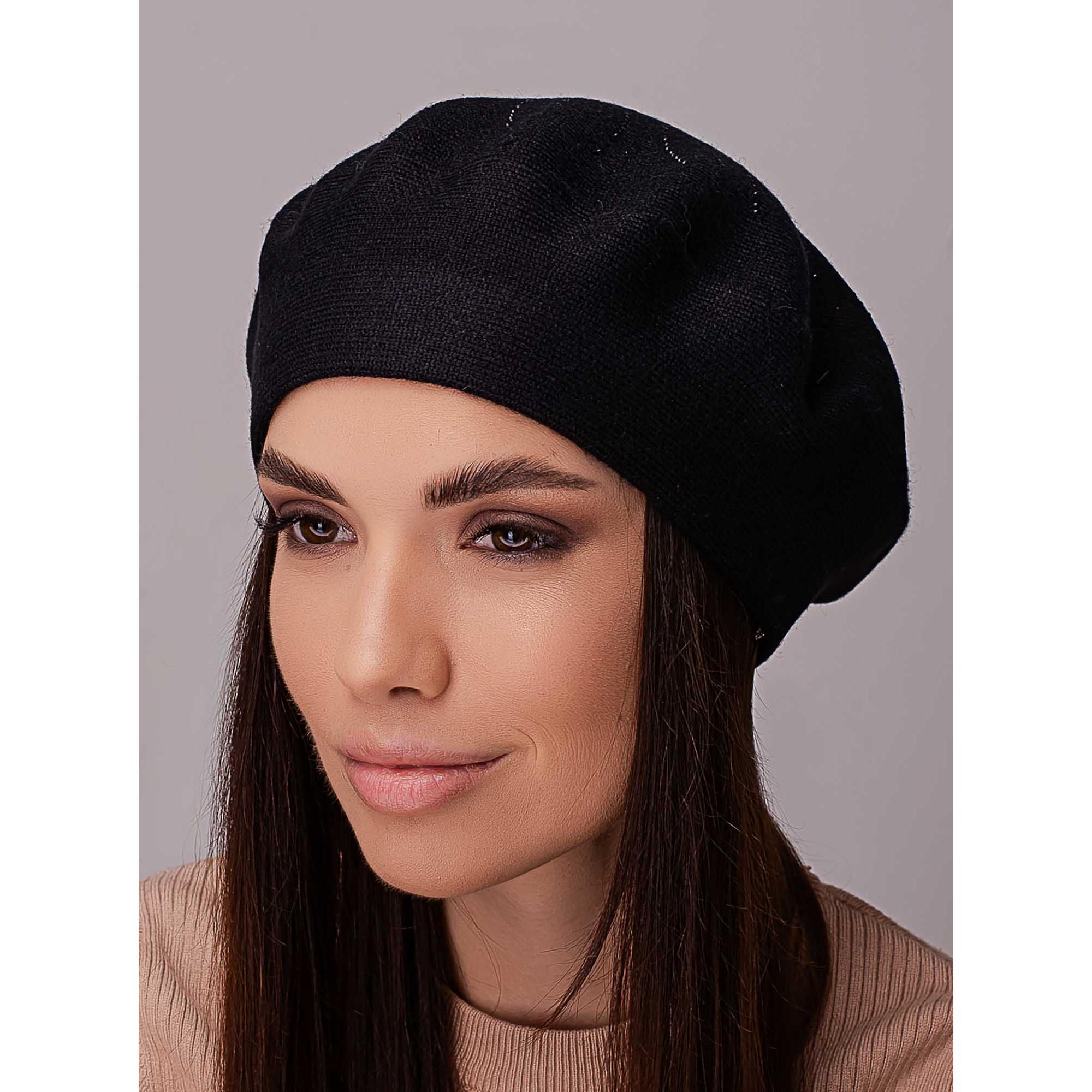 Берет вискозный женский с добавлением шерсти без подкладки украшенный стразами Leks Акация Черный