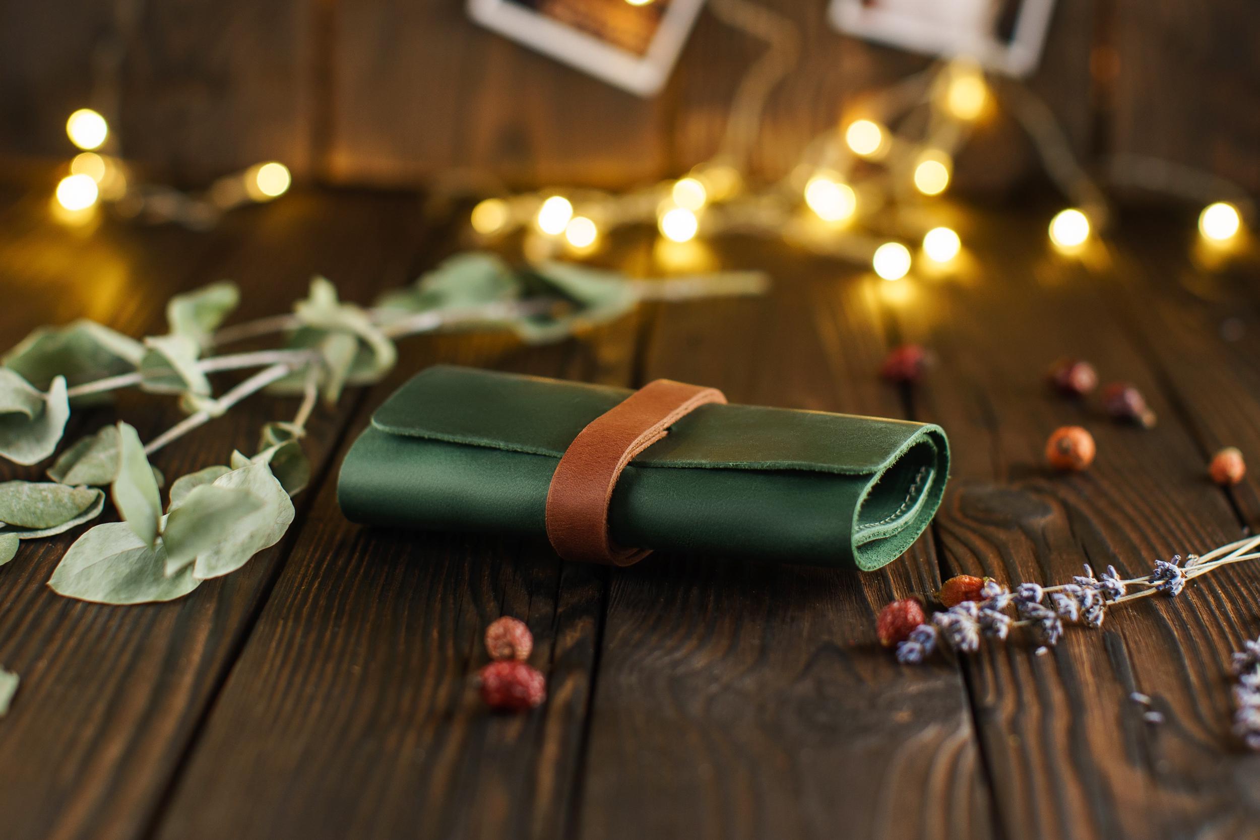 Органайзер шкіряний для USB кабелів з персоналізацією Зелений (155/4)