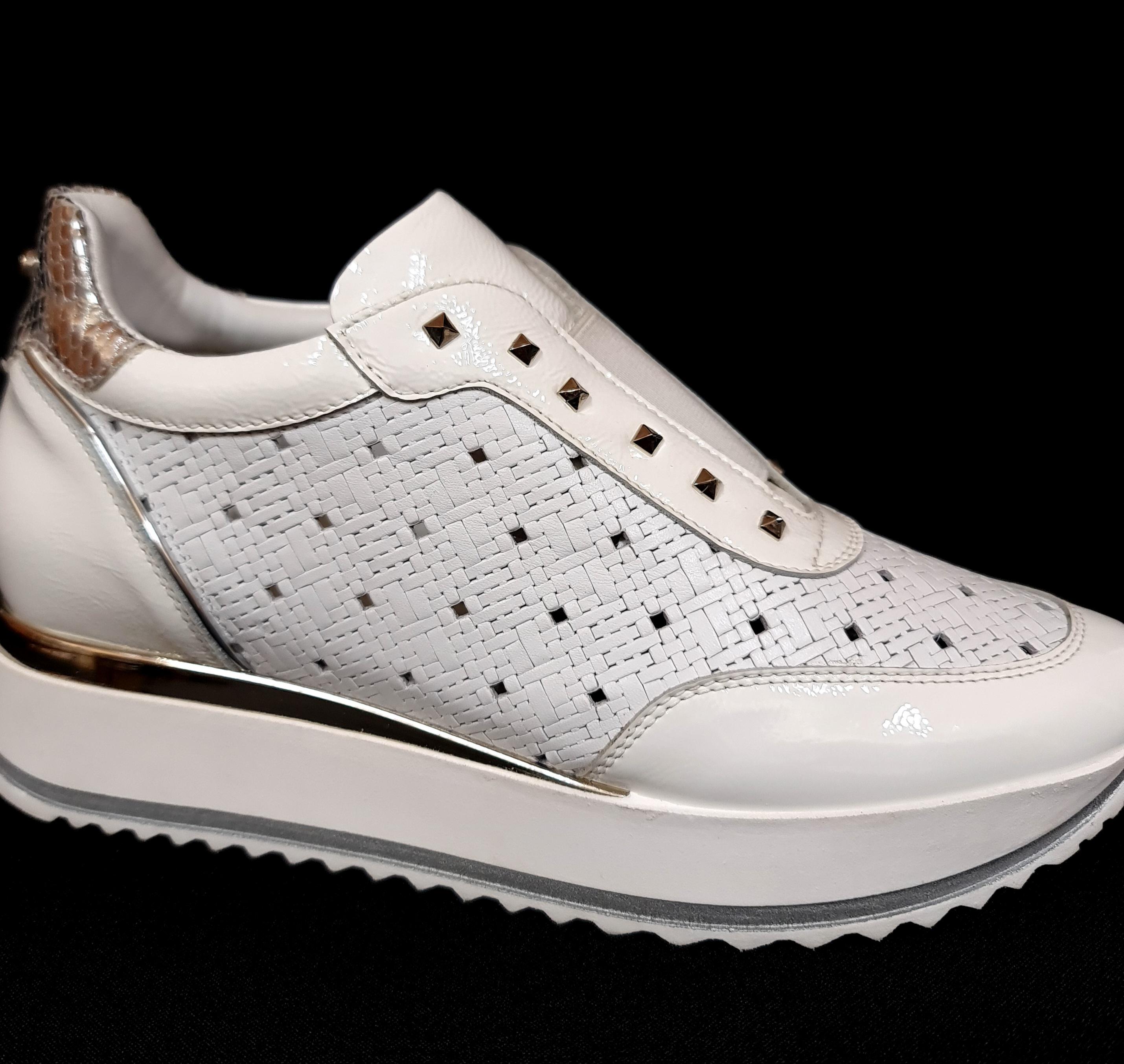 Мокасіни жіночі Kelton шкіра демісезон танкетка 5 см р. 37 Білий (90311) - фото 12 Мокасіни жіночі Kelton шкіра демісезон танкетка 5 см р. 37 Білий (90311) - фото 12