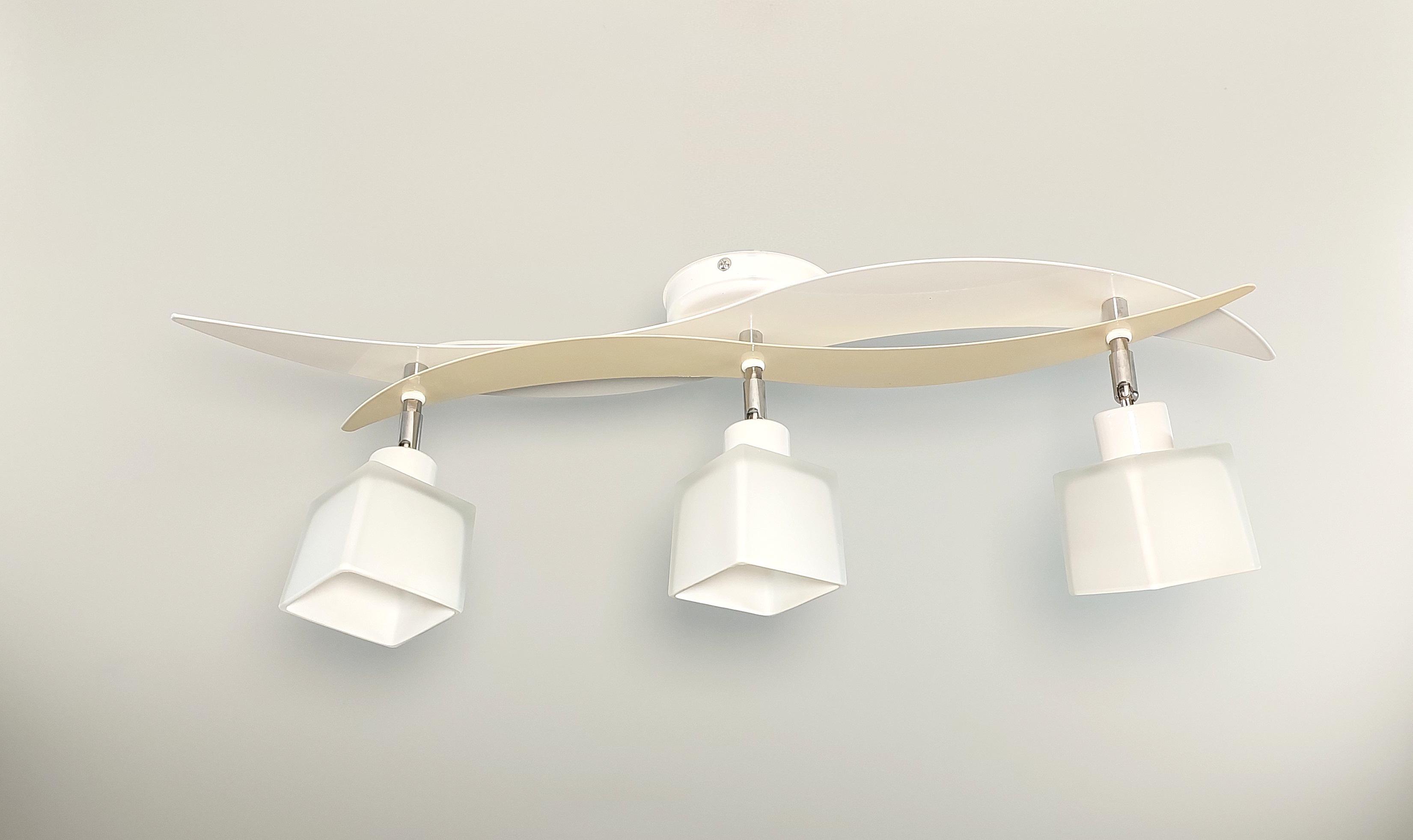 Люстра потолочная 8008/3 на три поворотных плафона металлическая Белый/Бежевый - фото 3