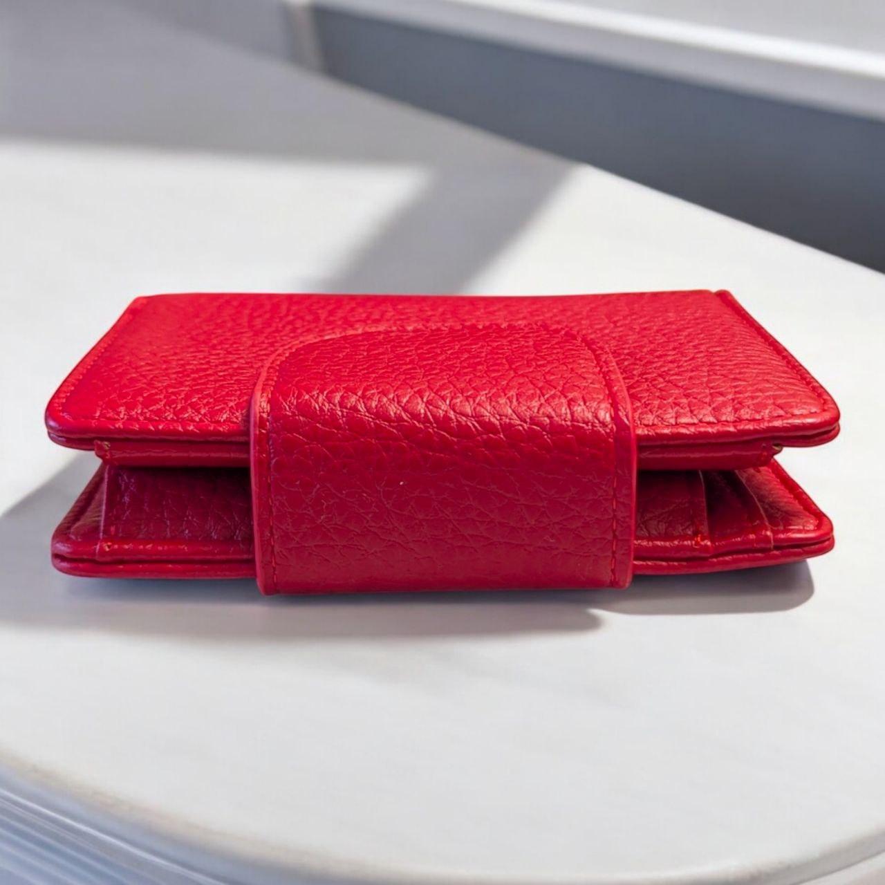 Гаманець жіночий маленький на магніті подвійного додавання SAARALYN 12х10 см Червоний (5421) - фото 2 Гаманець жіночий маленький на магніті подвійного додавання SAARALYN 12х10 см Червоний (5421) - фото 2