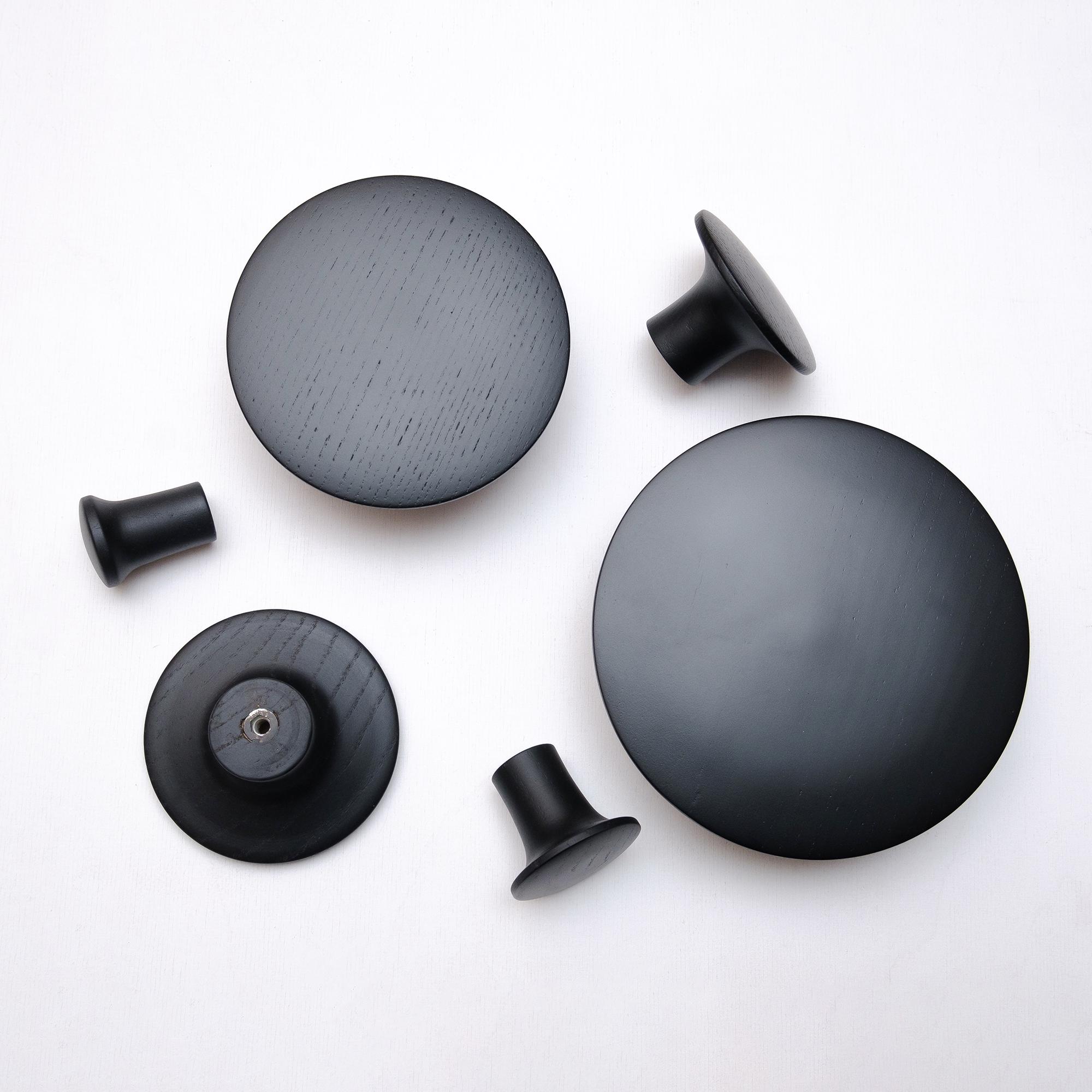 Набор деревянных крючков для одежды ø 35-150 мм 6 шт. Черный (49896) - фото 2 Набор деревянных крючков для одежды ø 35-150 мм 6 шт. Черный (49896) - фото 2