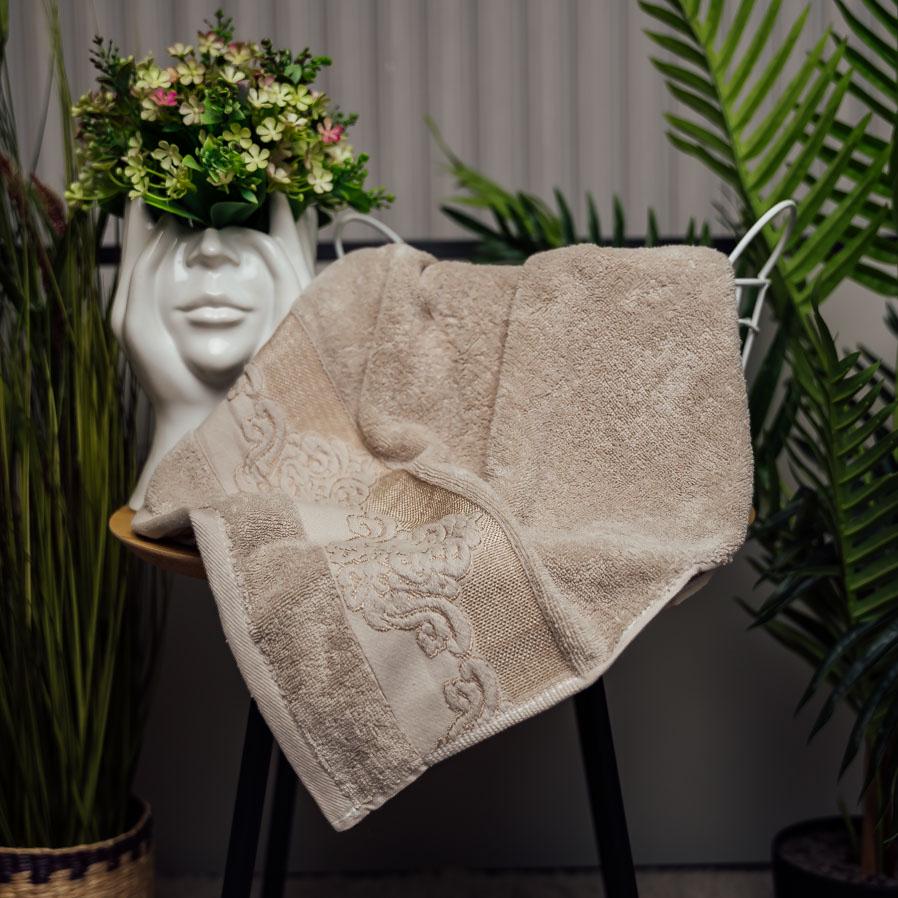 Рушник банний Абстрактні завитки 140х70 см Бежевий (87676) - фото 1