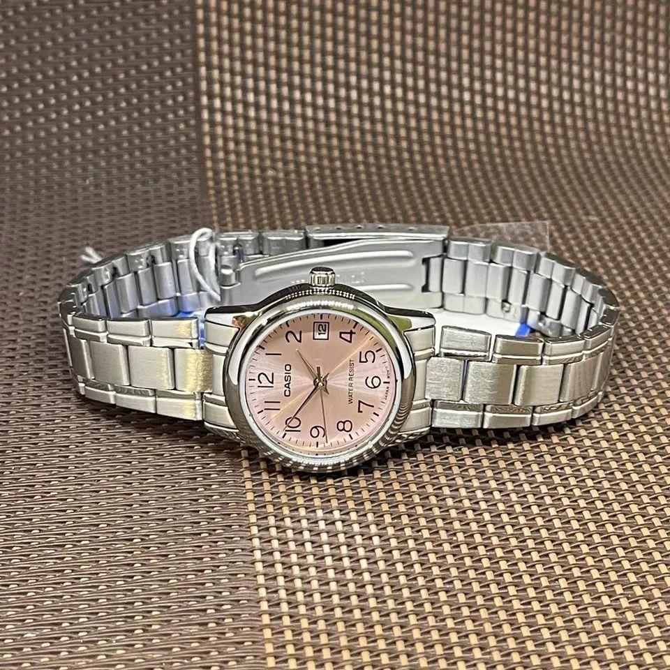 Наручний годинник жіночий Casio LTP-V002D-4BUDF d 25 мм Cрібний/Рожевий (2458912541) - фото 6 Наручний годинник жіночий Casio LTP-V002D-4BUDF d 25 мм Cрібний/Рожевий (2458912541) - фото 6