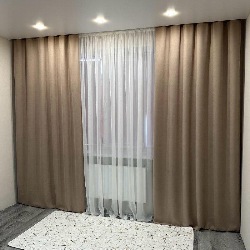 Комплект штор микровелюр 2 шт. 1,5х2,7 м готовые на шторной тесьме 6 см Бежевый (petek-V154) - фото 2