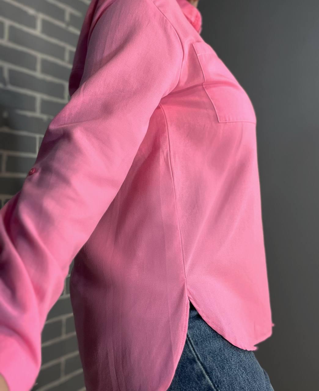 Рубашка женская MIX RAY 9942 базовая удлиненная спинка оверсайз с карманом M Розовый (1299) - фото 5 Рубашка женская MIX RAY 9942 базовая удлиненная спинка оверсайз с карманом M Розовый (1299) - фото 5