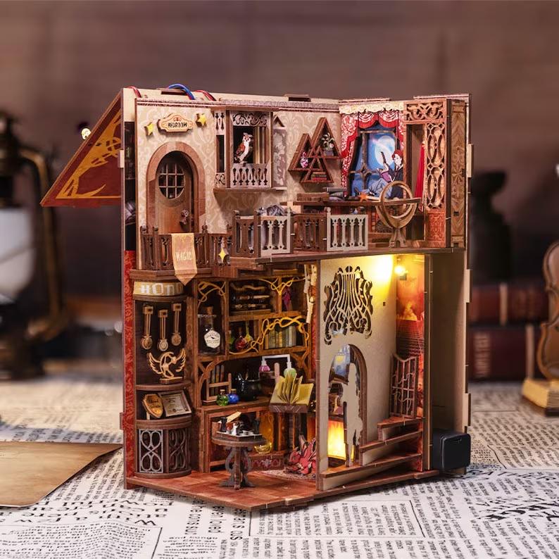 Конструктор Book Nook Flame common room DIY (RB01B) - фото 4