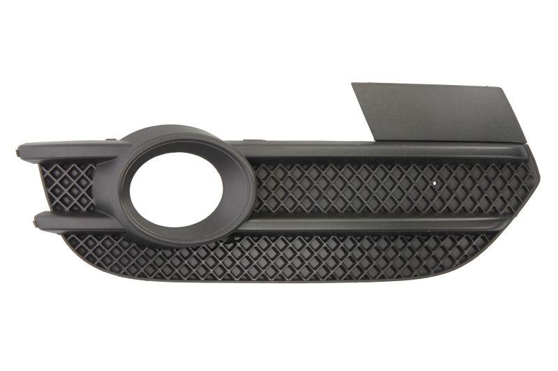 Решетка бампера AVTM Audi Q3 11-15 правая с отверстием для противотуманок (1218 912)