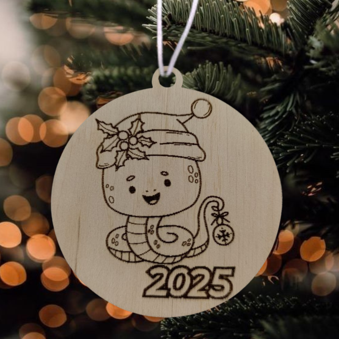 Игрушка елочная новогодняя деревянная с гравировкой Символ года Змея 2025 (60023) Игрушка елочная новогодняя деревянная с гравировкой Символ года Змея 2025 (60023)