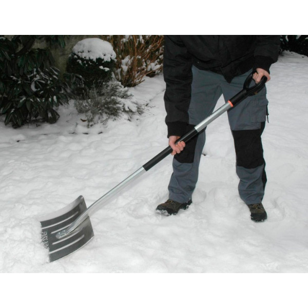 Лопата для прибирання снігу Fiskars Snow Light Snow Pusher полегшена (1001636) - фото 2