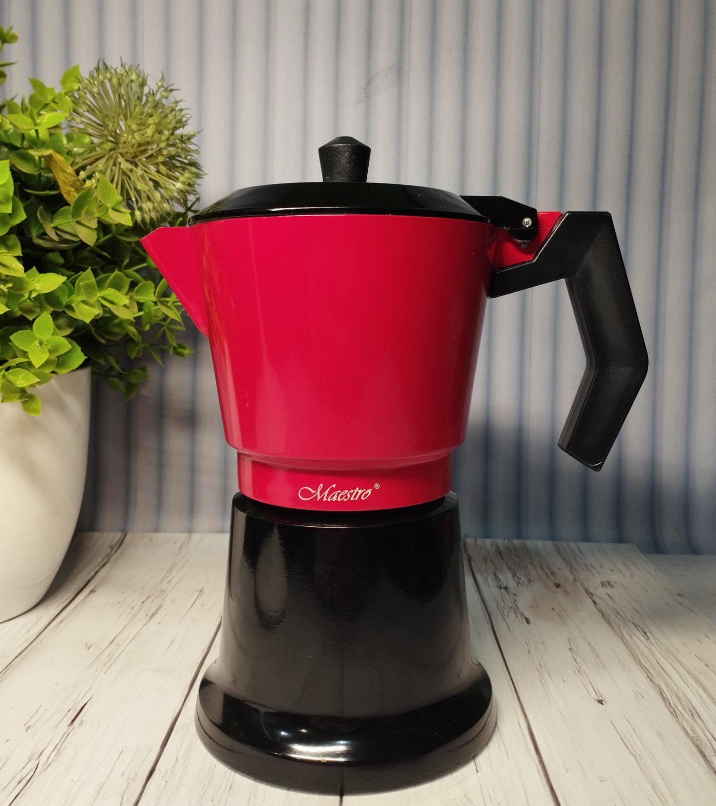 Гейзерная кофеварка Maestro Espresso Moka алюминиевая 300 мл 6 чашек (59794) Гейзерная кофеварка Maestro Espresso Moka алюминиевая 300 мл 6 чашек (59794)