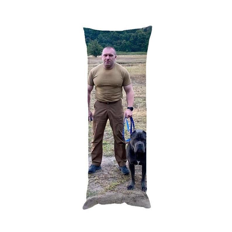 Подушка Дакімакура Малюк зі своїм собакою Кане-Корсо зі знімною наволочкою (dak1557) 40х120см (1757885122)