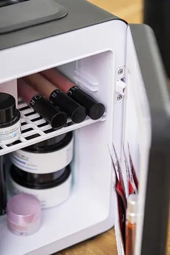 Автохолодильник 4 л портативный для лекарств/косметики/дома/офиса охлаждение и обогрев 12/220V - фото 13 Автохолодильник 4 л портативный для лекарств/косметики/дома/офиса охлаждение и обогрев 12/220V - фото 13