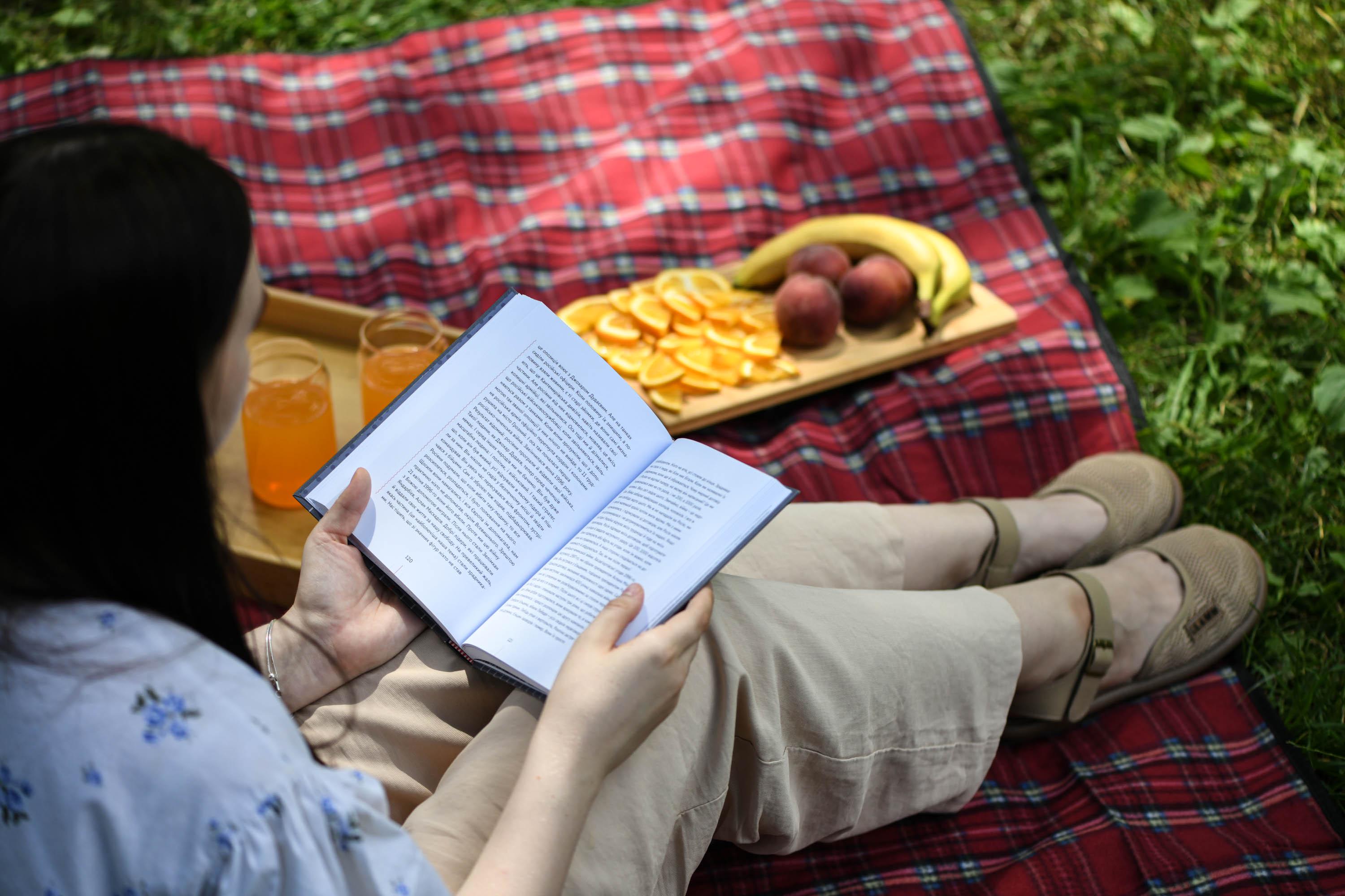 Плед Ardesto Picnic Клітинка 100% поліестер 130х170 см Червоний (ART0916RC) - фото 2
