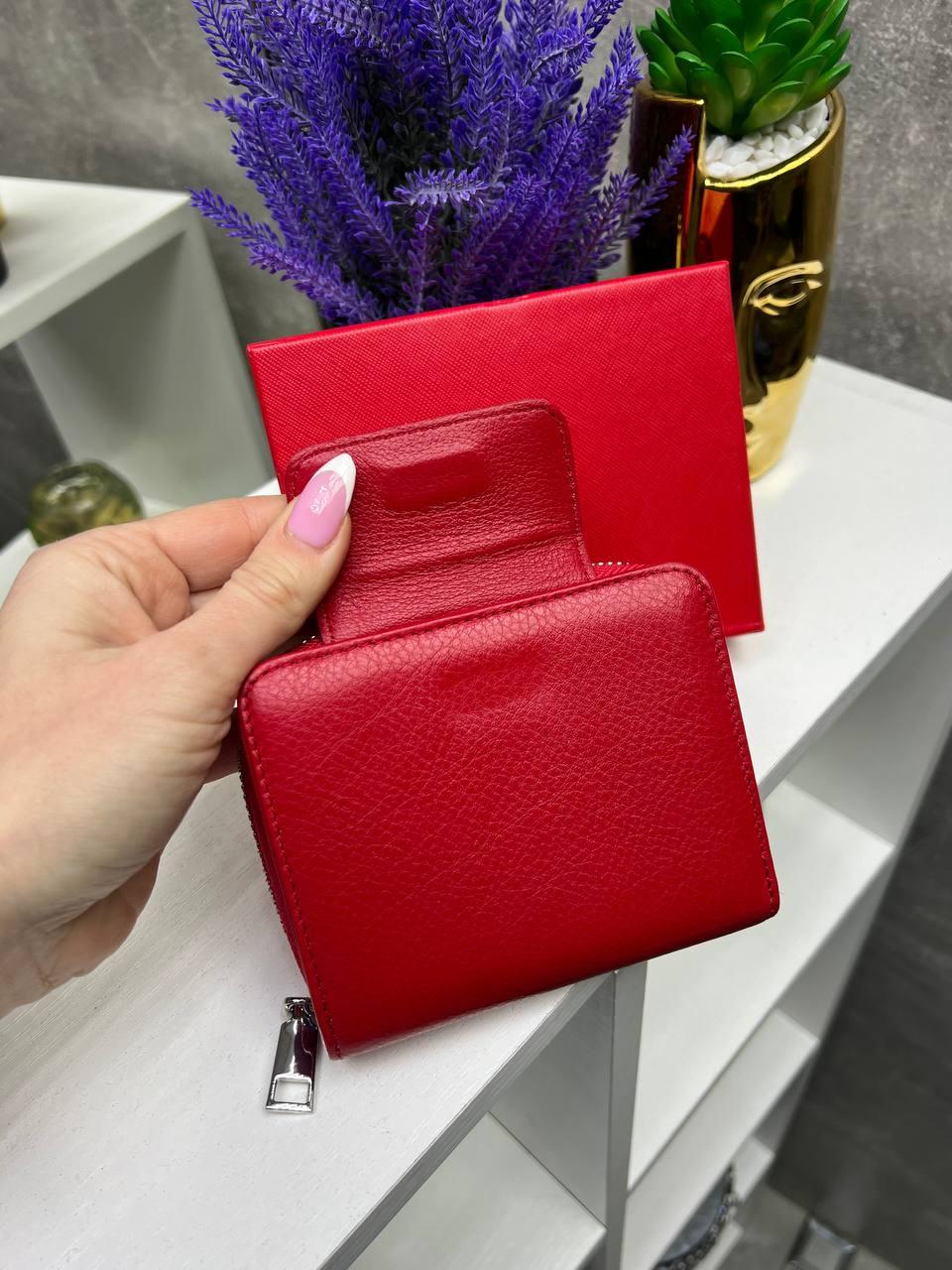 Кошелек кожаный женский маленький в коробке на магните из натуральной кожи Красный - фото 4 Кошелек кожаный женский маленький в коробке на магните из натуральной кожи Красный - фото 4