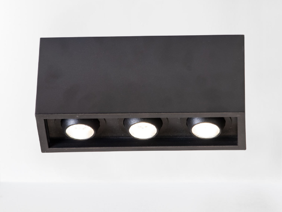 Накладной точечный светильник 136