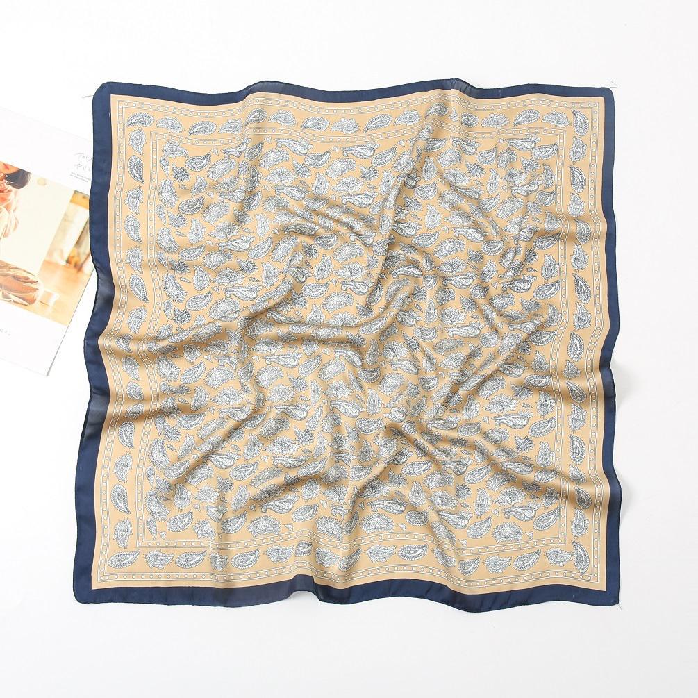 Хустка жіноча 10320 70х70 см Бежевий (4548171) - фото 1 Хустка жіноча 10320 70х70 см Бежевий (4548171) - фото 1