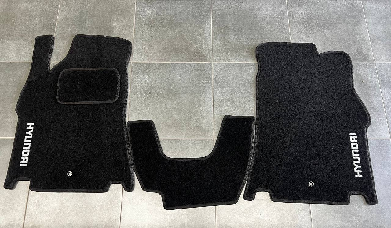 Килимки автомобільні ворсові в салон для Hyundai H1 2007-т. ч.
