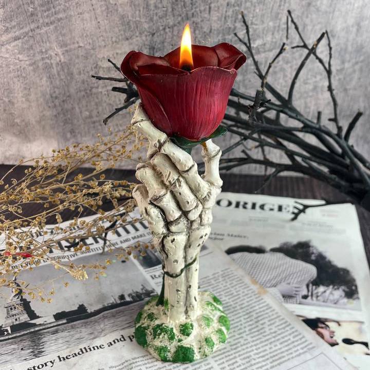 Свеча восковая Роза Смерти (1549)