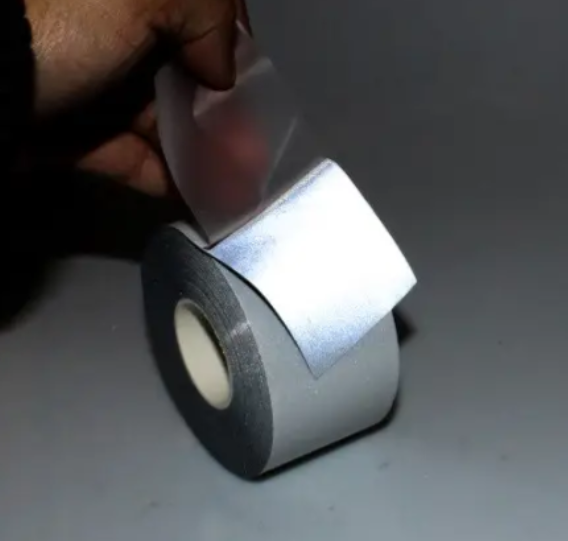 Світловідбиваюча стрічка на одяг 25 мм x 2 м Сірий (66255/8) - фото 4 Світловідбиваюча стрічка на одяг 25 мм x 2 м Сірий (66255/8) - фото 4