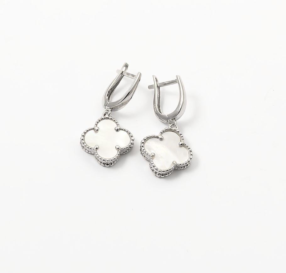 Серьги Maxi Silver 9399 Клевер с перламутром (89399)