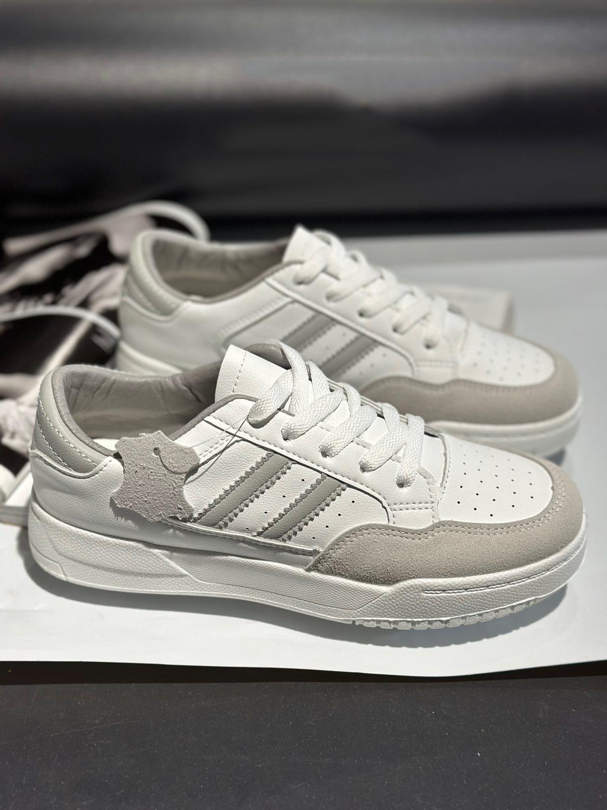 Кроссовки кожаные Stilli ADWN300-3 р. 41 Бело-серый - фото 2 Кроссовки кожаные Stilli ADWN300-3 р. 41 Бело-серый - фото 2