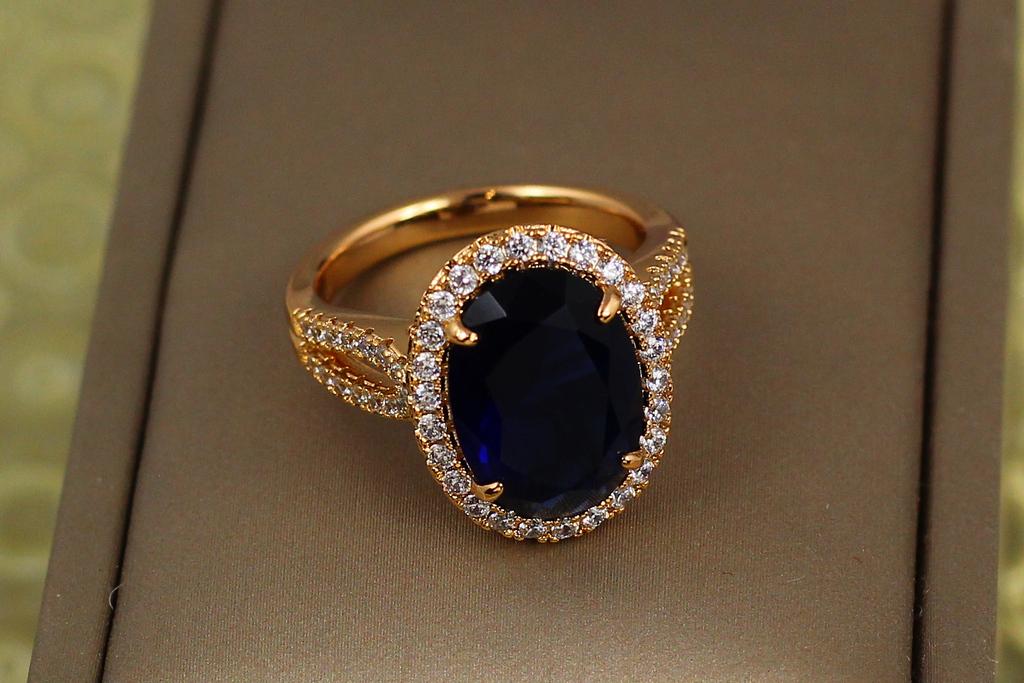 Кольцо Xuping Jewelry Камея с синим камнем р. 20 Золотистый