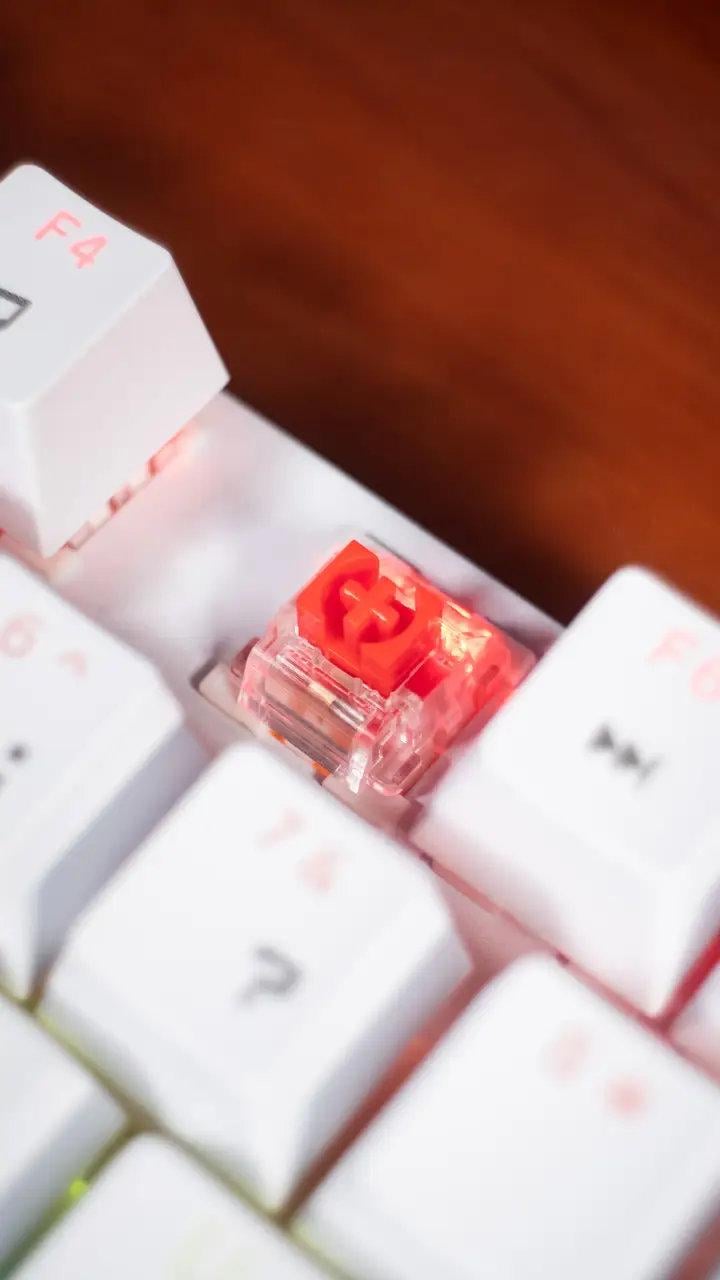 Клавиатура игровая механическая SKYLION K87 с RGB-подсветкой Белый/Красный (006) - фото 3 Клавиатура игровая механическая SKYLION K87 с RGB-подсветкой Белый/Красный (006) - фото 3