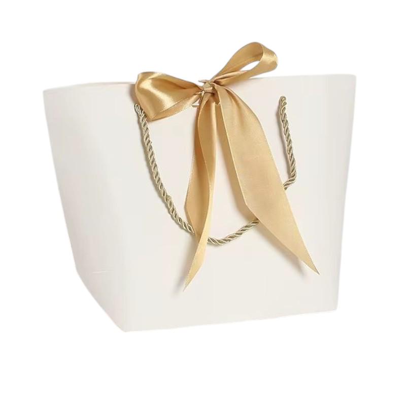 Подарочный пакет Stenson Chic bow с ручками и бантом 37х25х11 см Белый (R33173-L)