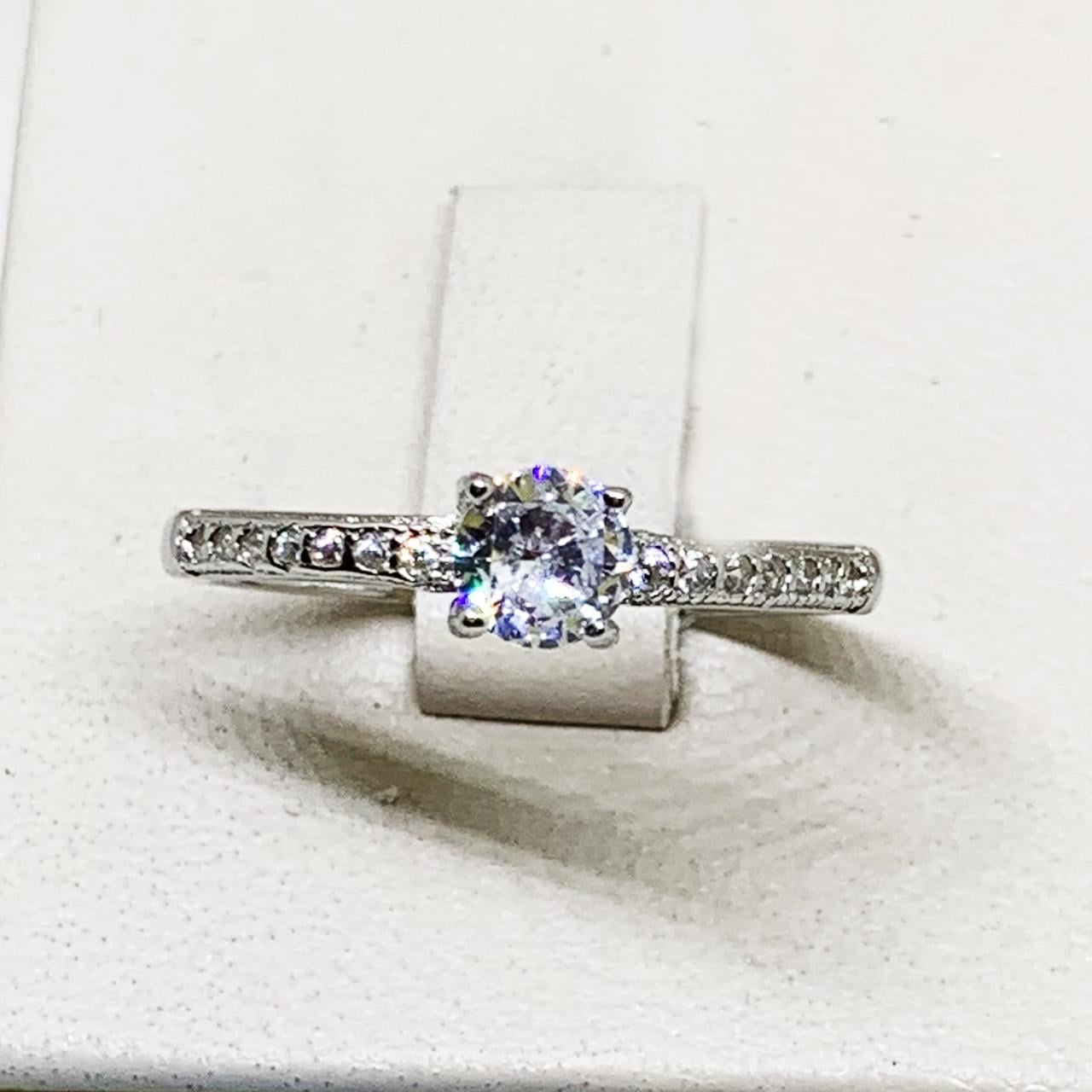 Кольцо серебряное с кубическим цирконием р. 18 1,91 г (1716216750)