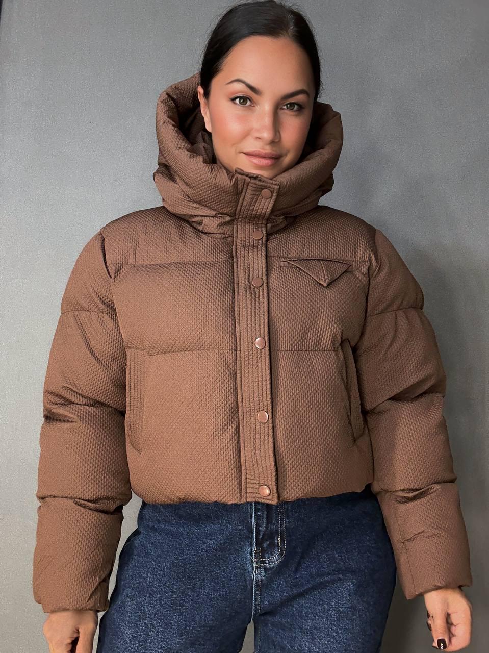 Куртка жіноча LADY YEP 10039 вафельна пуффер оверсайз з капюшоном р. 42 Коричневий (4881) - фото 1 Куртка жіноча LADY YEP 10039 вафельна пуффер оверсайз з капюшоном р. 42 Коричневий (4881) - фото 1