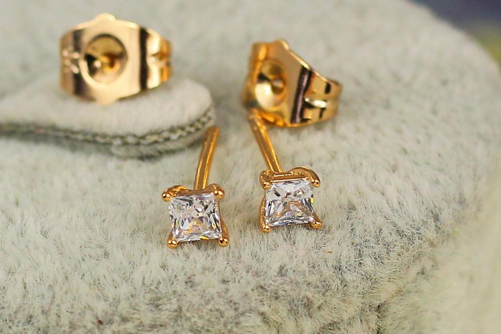 Серьги гвоздики Xuping Jewelry Квадратные камешки 4 мм Золотистый