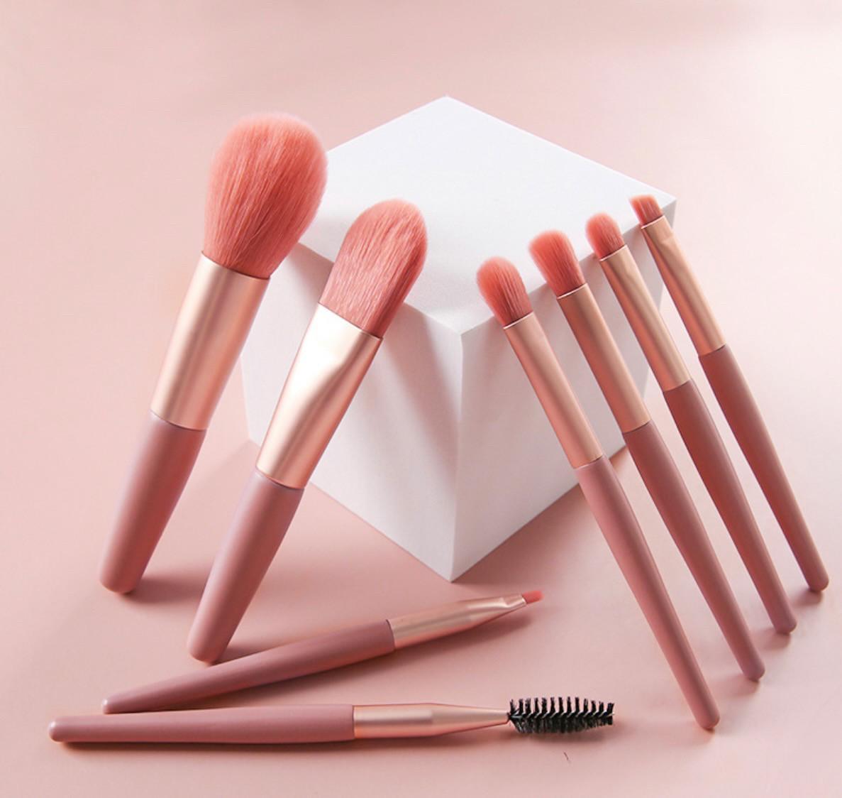 Набір пензлів для макіяжу в чохлі 5553 Блакитний 9 пр. (4228415) - фото 4 Набір пензлів для макіяжу в чохлі 5553 Блакитний 9 пр. (4228415) - фото 4